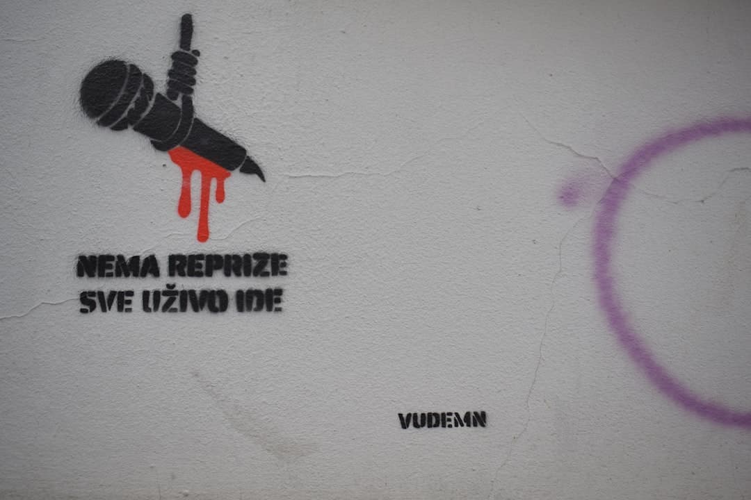 Cómo Evaluar un Demo de Locución en Español Sin Hablar Español