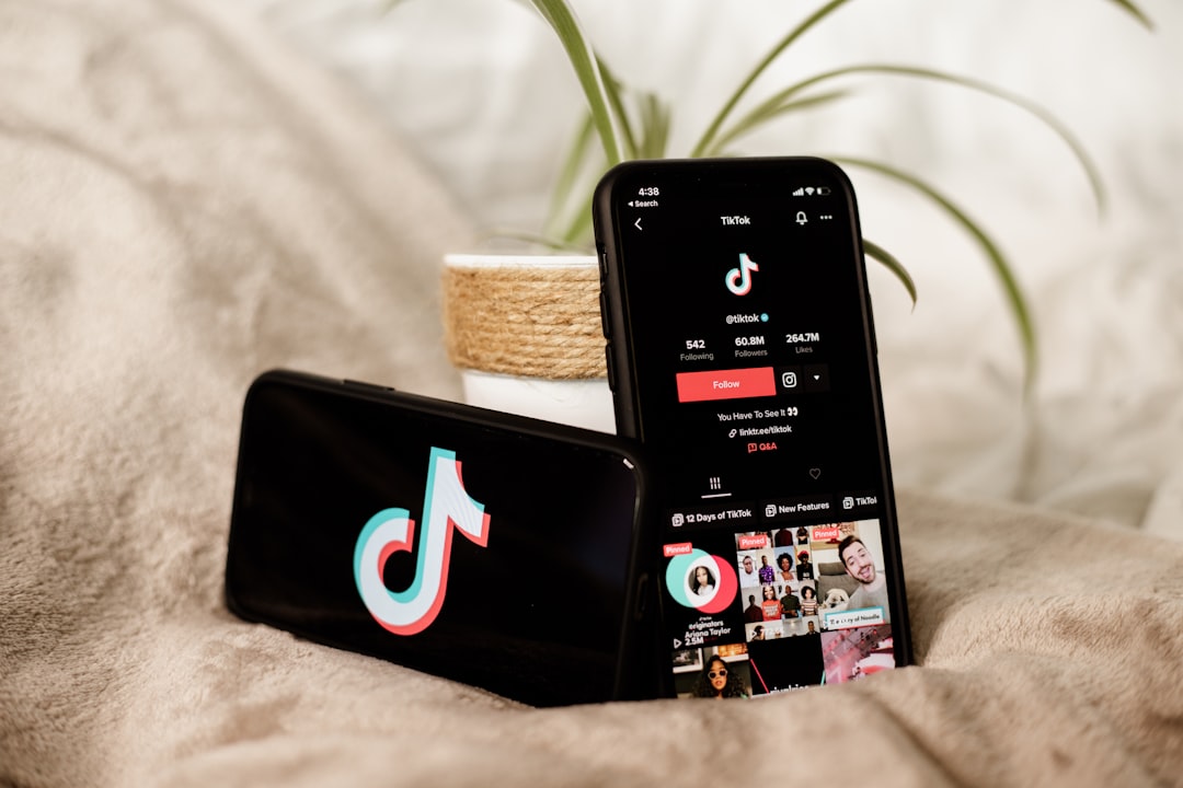 Spanish voice over recording for Instagram and TikTok short form video content
