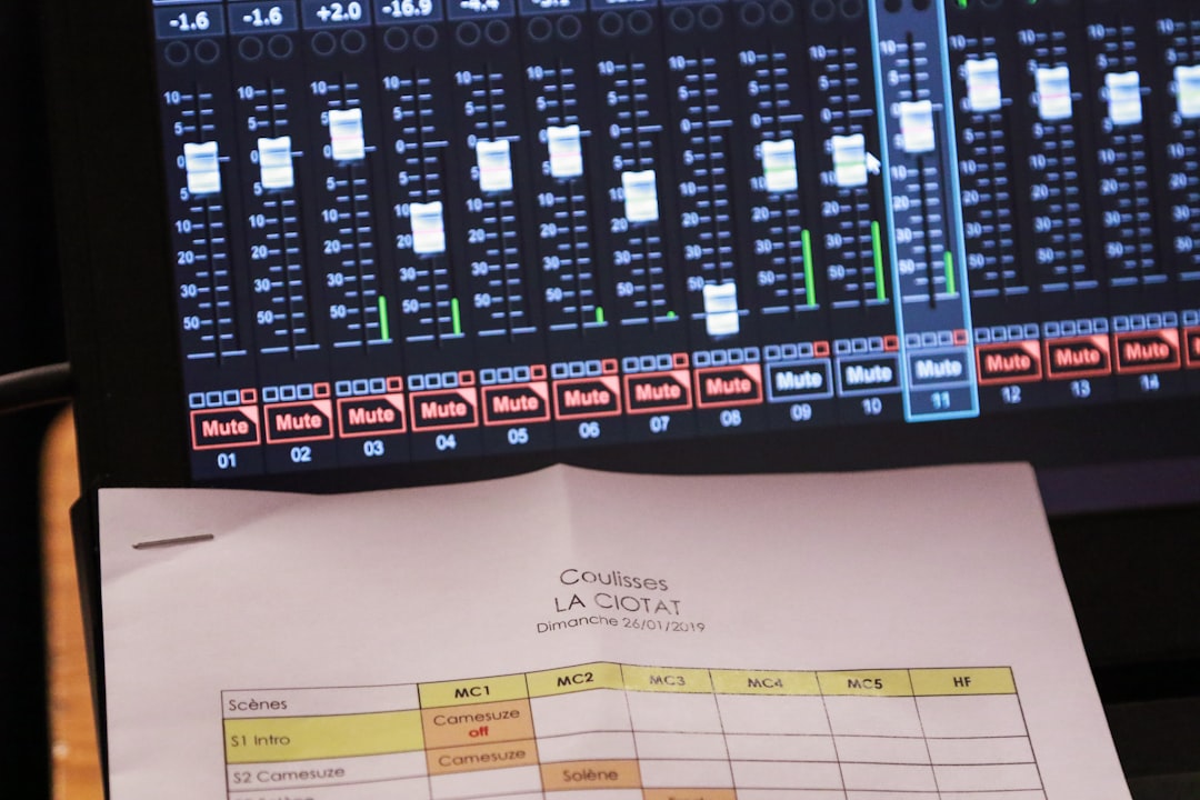 Formatos de archivo de locución en español para proyectos profesionales