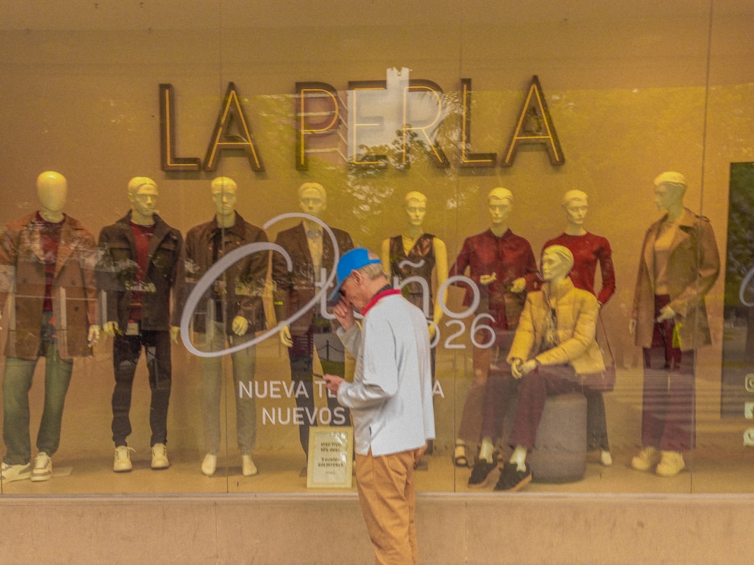 Retail brands Latinos need more translation Spanish voice over professional studio